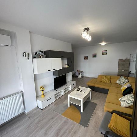 Roxi'S Apartment Sibiu Exteriör bild
